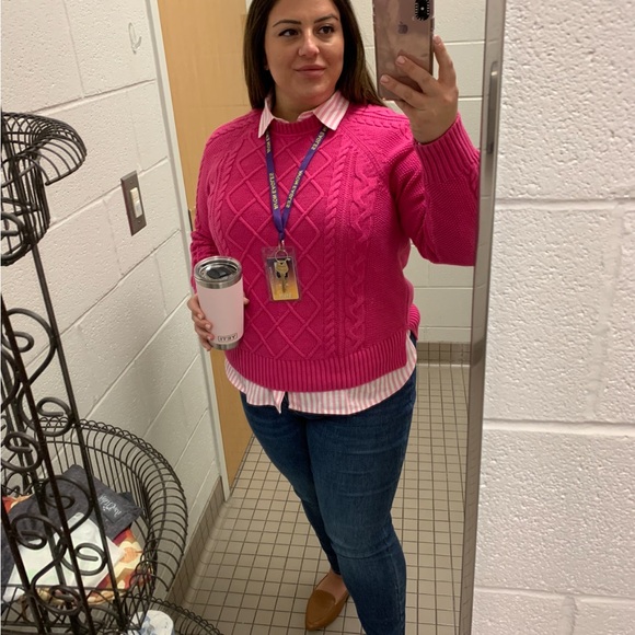 GAP Women's Fuchsia Cable Knit Sweater - Picture 2 of 2